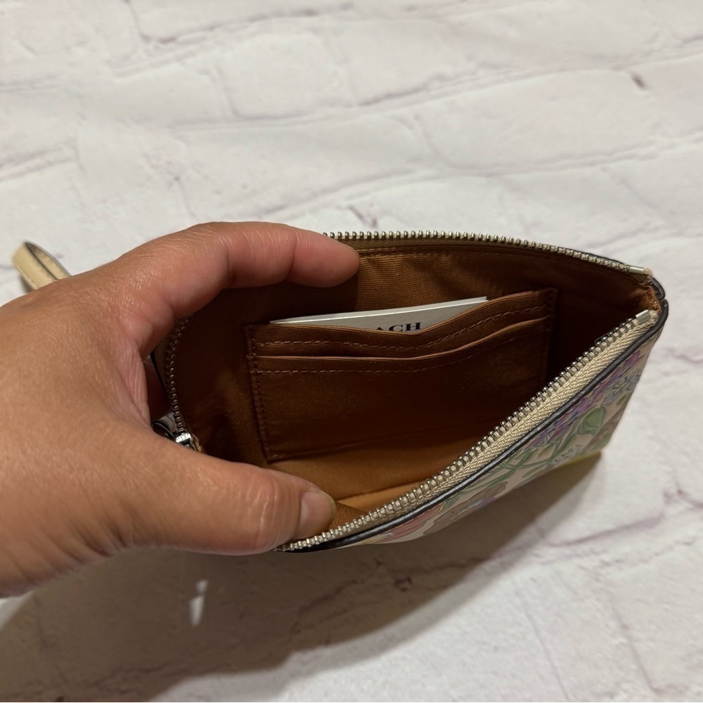 COACH Corner Zip Wristlet In Brown Signature Canvas With Wildflower Print NWT - Picture 4 of 14